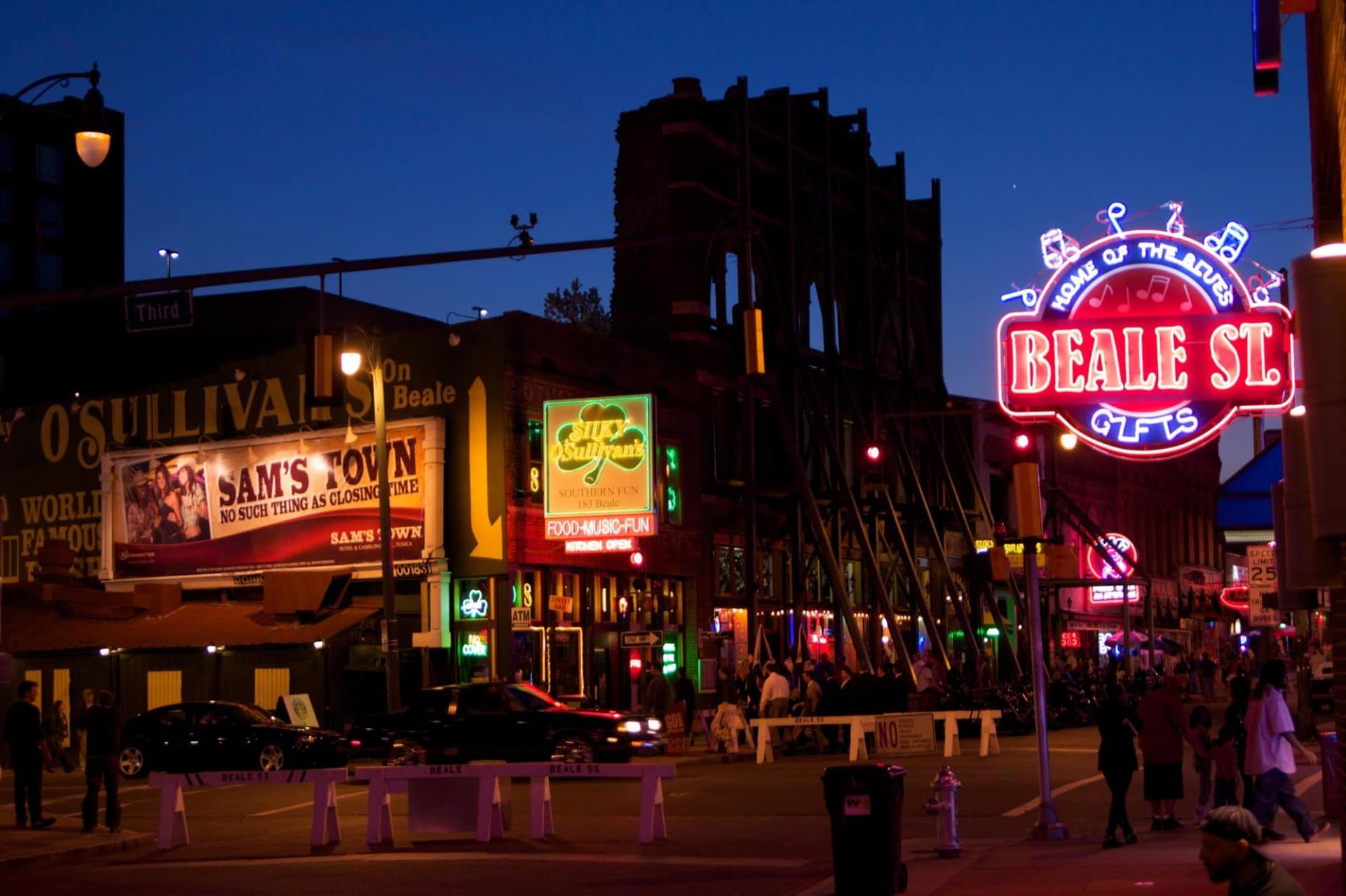 How to Party in Memphis (and not go broke)