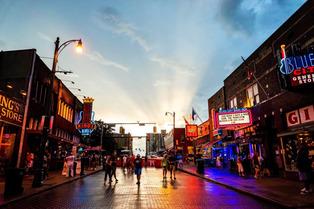 5 Convenient and Unique Hotels Near Beale St Memphis, TN