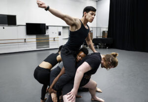 Memphis choreographer fuses country music with modern dance