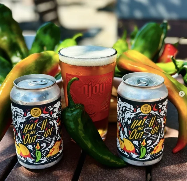 Join Crosstown Brewing Company on Friday 9/20 for the Hatch Me Outside beer release, along with a new mouth-tingling food special: The Hatch Chili Philly! 🌶️ ⁠
⁠
Enjoy live music performed by @josephferrante.generationgap starting at 6pm. Round out this summer with some spice! #BringYourSoul⁠
⁠
#beerrelease #crosstownbrewingco #hatchmeoutside #choose901 #memphis #memphistn #ilovememphis #livemusic #memphismusic