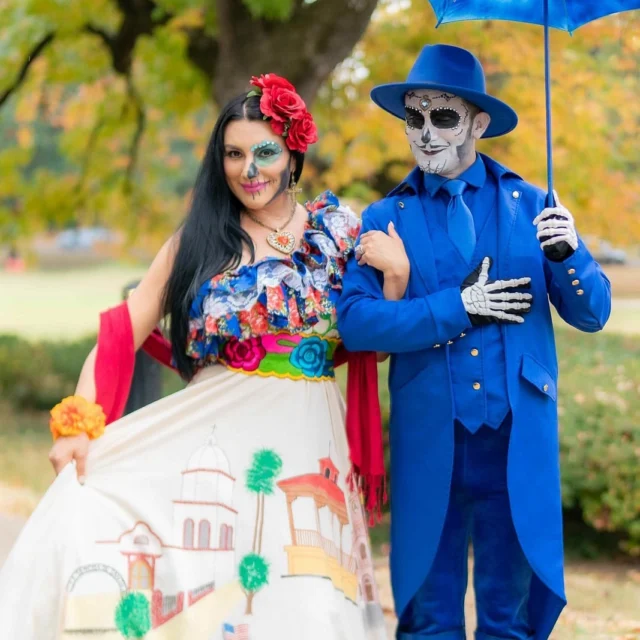 Join @cazateatro_memphis on November 2nd for the Día de Los Muertos Parade & Festival! Be apart of the parade starting at @overtonsquare and ending at the festival at the @brooksmuseum with art-making, face painting, music, costumed performers, and more! Admission is FREE with registration! 🎭🎨🎶

#HispanicHeritageMonth and #LatinHeritageMonth may be coming to a close, but the support and love don’t stop here. Know a creator, artist, or entrepreneur whose story should be shared? Help us continue to highlight folks doing amazing work around our city 365 days a year by tagging them below! #SomosMemphis #bringyoursoul 

📸: @cazateatro_memphis