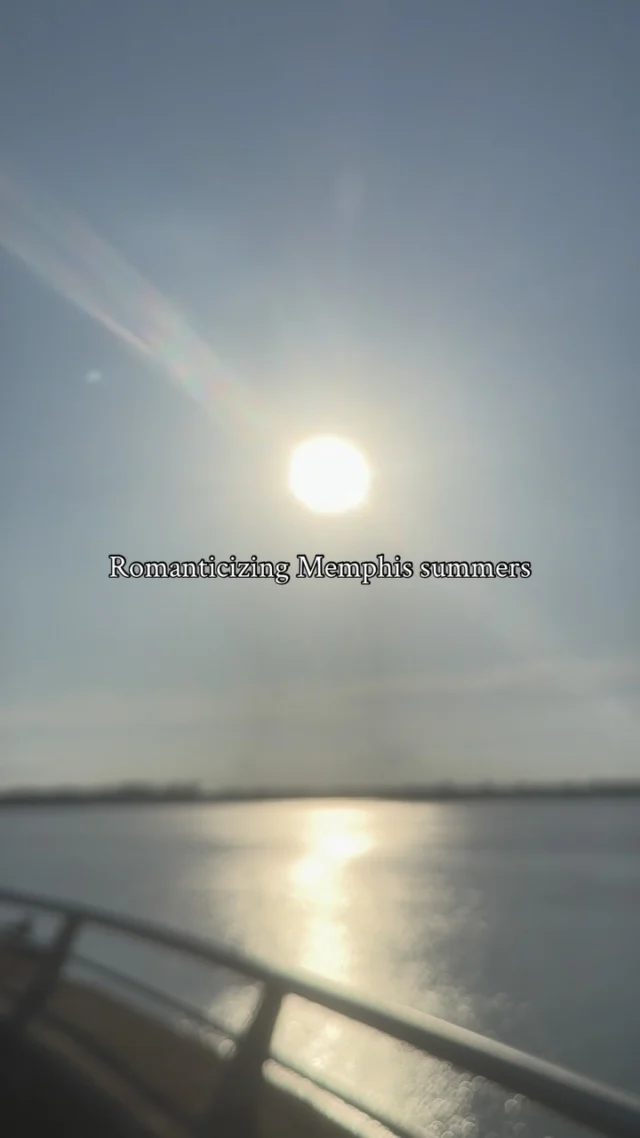 July in Memphis just hits different ☀️ 

#romanticizeyourlife #memphis #soulliveshere #bringyoursoul #wearememphis